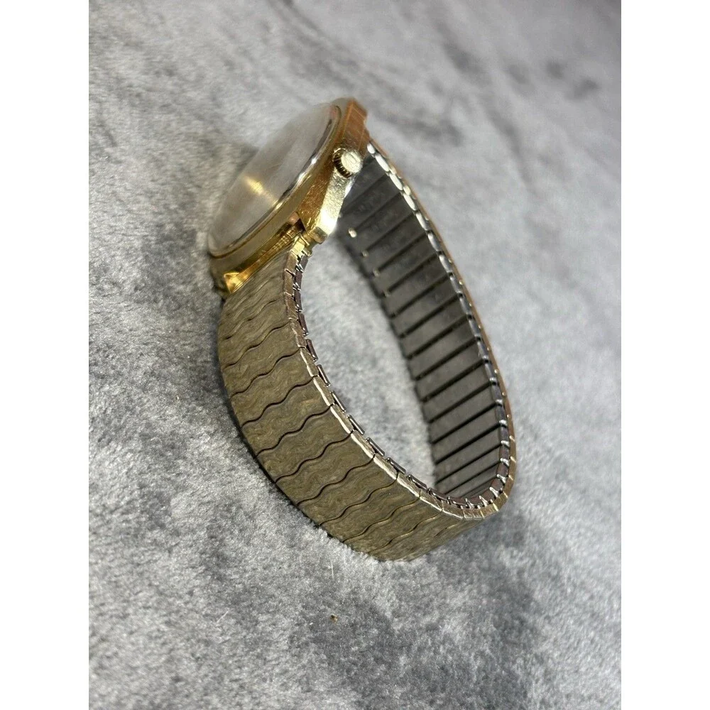 Vintage Accutron 2180 Bulova Wristwatch, Speidel Band Needs Work